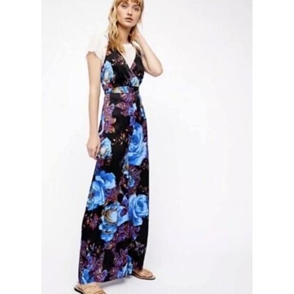 Free People Women's Size 4 Satiny Wide Leg Jumpsuit All Over Rose Print Boho - Picture 1 of 12